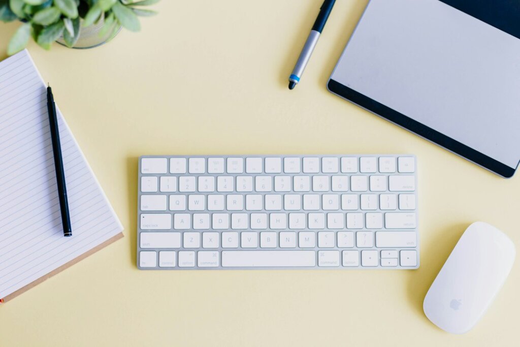 Compact wireless keyboard workspace for Logitech K380s review