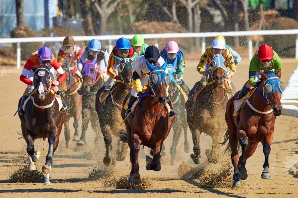 Horse race scene illustrating the cross-country race in Steel Ball Run